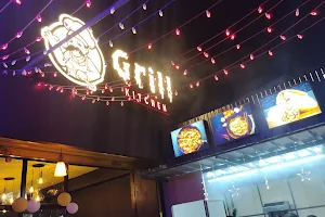 O grill restaurant image
