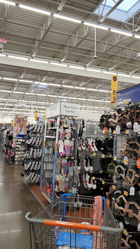 Department Store «Walmart Supercenter», reviews and photos, 220 N Adair St, Cornelius, OR 97113, USA