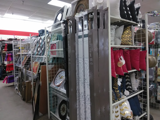 Discount Store «Fallas Paredes Discount Stores», reviews and photos, 1539 Little York Rd, Houston, TX 77093, USA