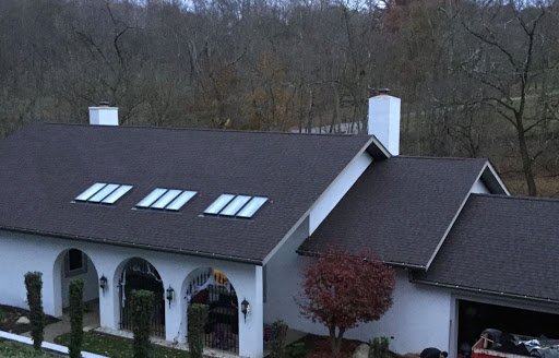 Apolinar Roofing in Pittsburgh, Pennsylvania