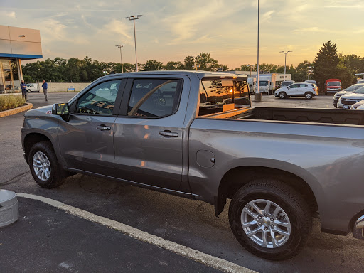 Chevrolet Dealer «Biggers Chevrolet», reviews and photos, 1385 E Chicago St, Elgin, IL 60120, USA