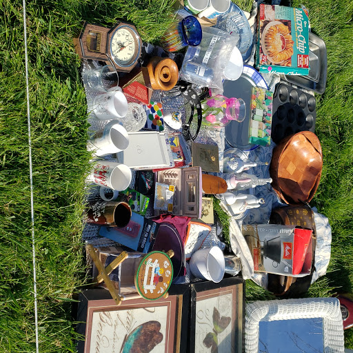 Flea Market «Neshanic Flea Market», reviews and photos, 100 Elm St, Branchburg, NJ 08853, USA