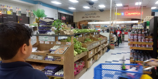 Asian Grocery Store «Vietnam Plaza Grocery Store», reviews and photos, 4101 E Belknap St, Haltom City, TX 76111, USA