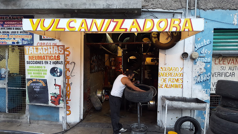 Vulcanizadora Tienda De Llantas Usadas