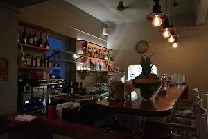 Captain's "Serifos" espresso•kitchen•bar image