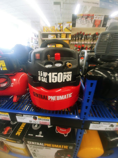 Hardware Store «Harbor Freight Tools», reviews and photos, 161 Western Ave, South Portland, ME 04106, USA