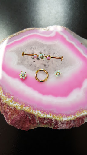 Tattoo Shop «Sinful Skin Tattoo Studio and Body Piercing», reviews and photos, 8110 W Union Hills Dr #240, Glendale, AZ 85308, USA