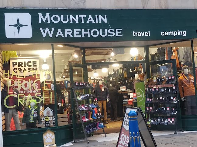 Reviews of Mountain Warehouse Dunfermline in Dunfermline - Sporting goods store