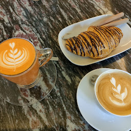 Nira's Home Bakery