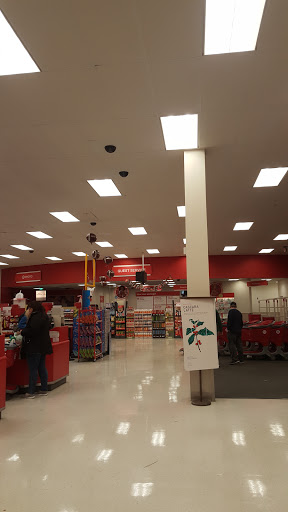 Department Store «Target», reviews and photos, 100 Willow St, Farmingdale, NY 11735, USA