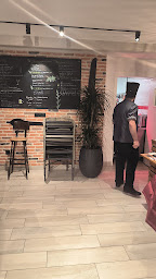 Photo n°42 de PomOfour à Troyes ()