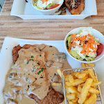 Photo n°2 de l'avis de Cr. fait le 09/06/2023 à 22:01 sur le  Schnitzelhaus Fulda Terrassen à Kassel