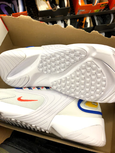 Clothing Store «Nike Clearance Store», reviews and photos, 4099 S Plaza Dr, Memphis, TN 38116, USA