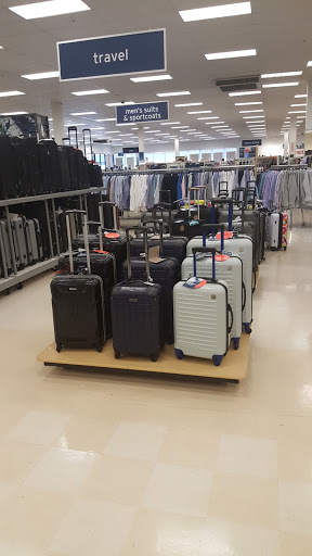 Department Store «Marshalls & HomeGoods», reviews and photos, 1130 Silas Deane Hwy, Wethersfield, CT 06109, USA