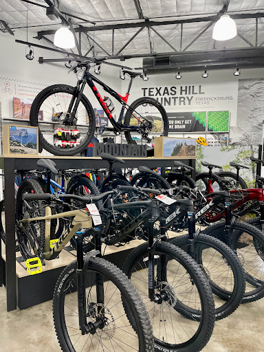 Bicycle Store «Bike Barn - Atascocita», reviews and photos, 7506 Farm to Market Road 1960, Atascocita, TX 77345, USA
