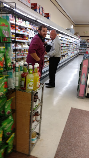 Supermarket «Cal-Mart», reviews and photos, 3585 California St, San Francisco, CA 94118, USA