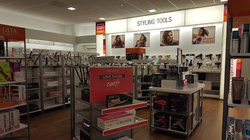 Hair Salon «Ulta Beauty», reviews and photos, 24235 Magic Mountain Pkwy, Valencia, CA 91355, USA