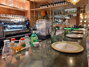 Photo n°88 de Noura Marceau à Paris ()