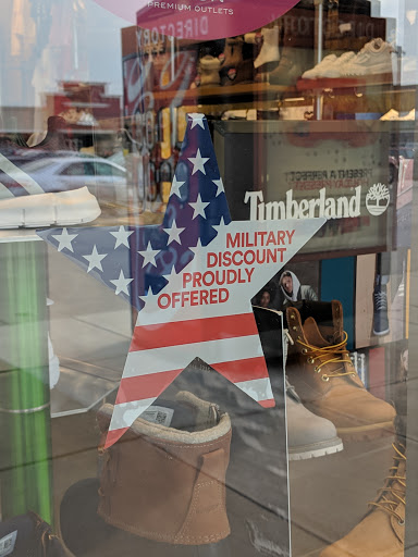 Shoe Store «Journeys», reviews and photos, 11601 108th St #522, Pleasant Prairie, WI 53158, USA