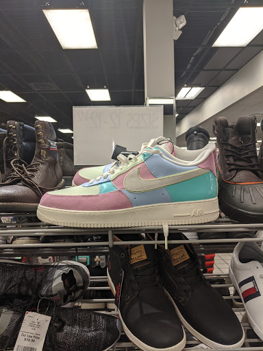 Clothing Store «Cohoes Fashion», reviews and photos, 156 Hillside Rd, Cranston, RI 02920, USA