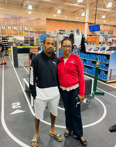 Clothing Store «Ross Dress for Less», reviews and photos, 2805 Plainfield Rd, Joliet, IL 60435, USA