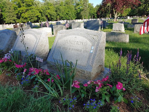 Garden Center «Blooms at Belle Mead», reviews and photos, 1980 US-206, Belle Mead, NJ 08502, USA