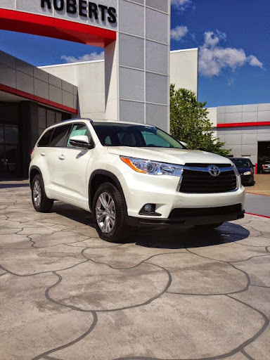 Roberts Toyota, 1027 Nashville Hwy, Columbia, TN 38401, USA, 