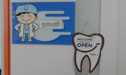 Praktek drg. Adi Subekti Putra, Sp.BMM (Smile Dental Art Clinic)