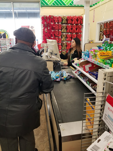 Shopping Mall «Hillcrest Shopping Center», reviews and photos, 1701 N Larkin Ave, Crest Hill, IL 60403, USA