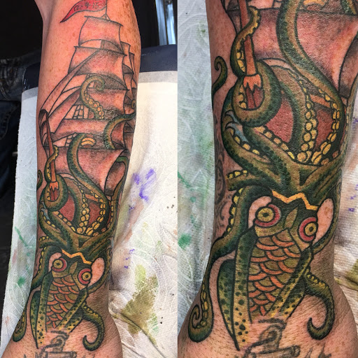 Tattoo Shop «Raygun Tattoo», reviews and photos, 34053 La Plaza, Dana Point, CA 92629, USA