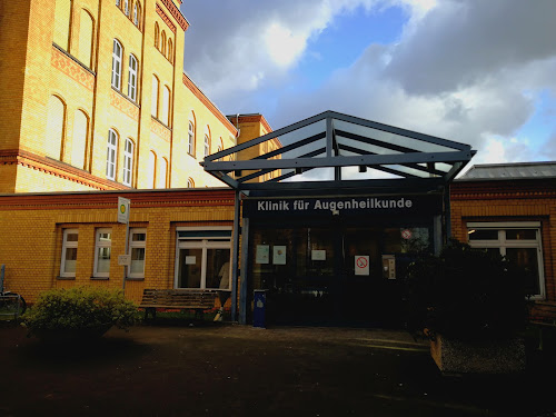 Clinica de oftalmologie uniclinică din Dusseldorf, Emigrant în Germania - Medici români în Germania