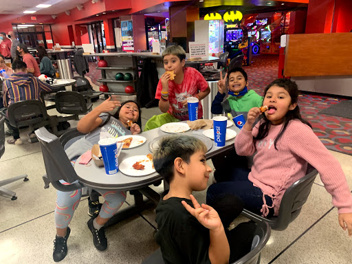 Bowling Alley «Brunswick Zone Roselle Lanes», reviews and photos, 1100 W Lake St, Roselle, IL 60172, USA