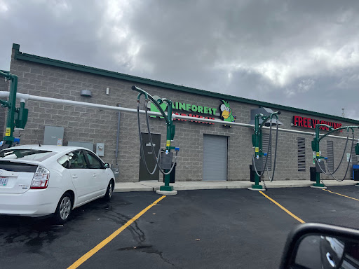 Rainforest Car Wash en Avon