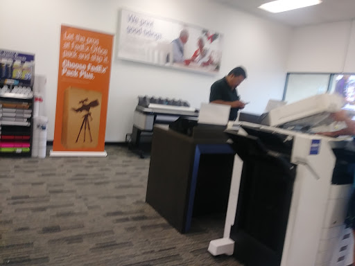 Print Shop «FedEx Office Print & Ship Center», reviews and photos, 18755 S Dixie Hwy Suite 57, Miami, FL 33157, USA