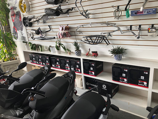 Moped Dealer «Scooter Stop of Charleston Moped Repairs», reviews and photos, 778 Folly Rd, Charleston, SC 29412, USA