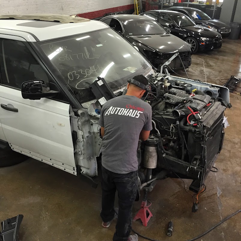 auto body repair shops near Uptown