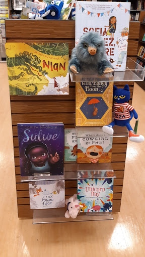 Book Store «Barnes & Noble Emerson College», reviews and photos, 114 Boylston St, Boston, MA 02116, USA