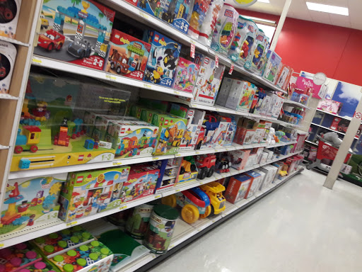 Shopping Mall «Broadway Mall», reviews and photos, 358 N Broadway, Hicksville, NY 11801, USA