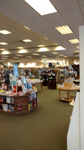 Book Store «Barnes & Noble», reviews and photos, 3685 W Dublin Granville Rd, Columbus, OH 43235, USA