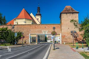 Bernolák’s gate image