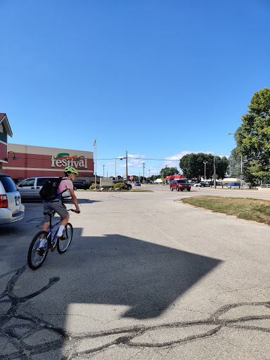 Shopping Mall «Village Shopping Center», reviews and photos, 2418 State Rd, La Crosse, WI 54601, USA