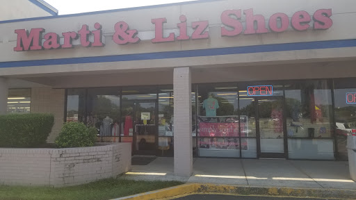 Shoe Store «Marti & Liz Shoes», reviews and photos, 1905 N Jackson St # 710, Tullahoma, TN 37388, USA
