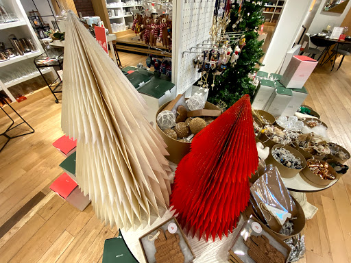 Furniture Store «west elm», reviews and photos, 6 Wayside Rd b, Burlington, MA 01803, USA