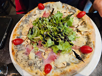 Pizza du Restaurant italien Carmina à Nanterre - n°1