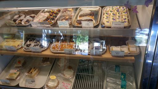 Bakery «Piece-A-Cake Bakery», reviews and photos, 304 N River St, East Dundee, IL 60118, USA