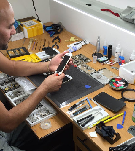 Cell Phone Store «The Mobile Repair Shop», reviews and photos, 1008 S 3rd Ave, Yakima, WA 98902, USA