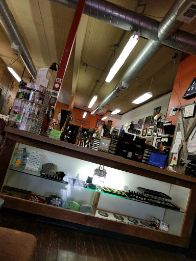 Tattoo Shop «Lucky Horseshoe Tattoo», reviews and photos, 1426 N Main St, Fort Worth, TX 76164, USA