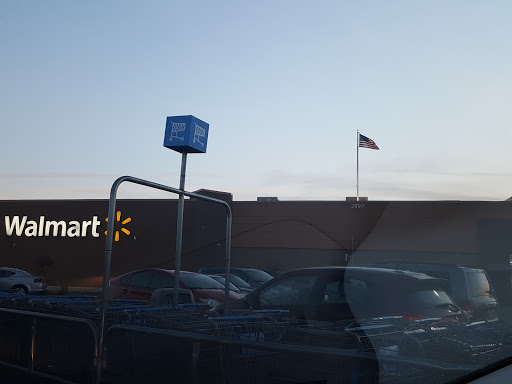 Department Store «Walmart Supercenter», reviews and photos, 2897 Veterans Memorial Pkwy, St Charles, MO 63303, USA