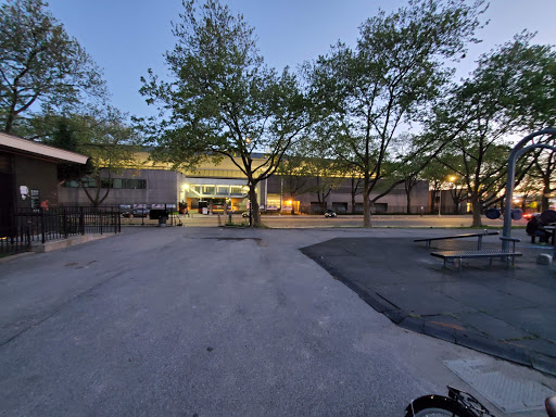 Park «Harris Park», reviews and photos, Goulden Ave, Bronx, NY 10468, USA
