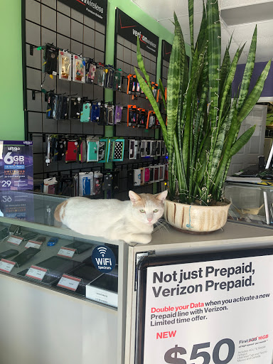 Cell Phone Store «8G Wireless», reviews and photos, 10133 Rosecrans Ave, Bellflower, CA 90706, USA